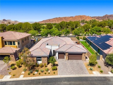 Luxury living at its finest! This beautifully upgraded home - photo 46