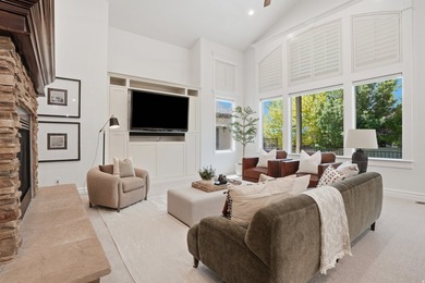 Experience resort-style living in this extraordinary Highland - photo 9