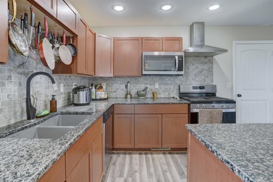 Golf course views, space to grow, and move-in ready comfort-this - photo 9
