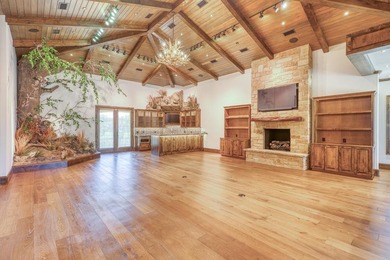 Extraordinary Parade Home on Orange Plum #14 in Summit Rock - photo 15