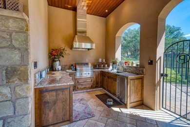 Extraordinary Parade Home on Orange Plum #14 in Summit Rock - photo 29
