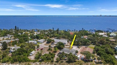 6/4 Duplex Income opportunity minutes from the beach! Unit A 3/2 - photo 3