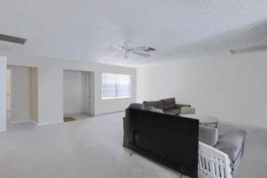 6/4 Duplex Income opportunity minutes from the beach! Unit A 3/2 - photo 6
