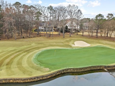 OVERLOOKING THE SIGNATURE 5TH HOLE OF THE JACK NICKLAUS DESIGNED - photo 3