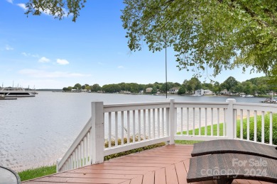 Lake Condo For Sale in Cornelius, North Carolina