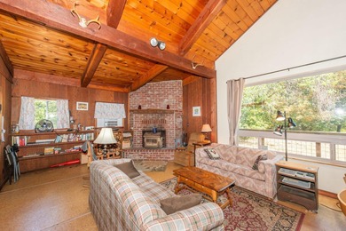 Step back in time with this classic 1940s vintage cabin - photo 5