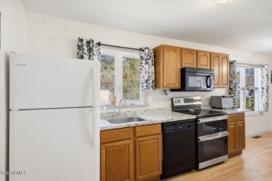 Come see this super cute home just around the corner from the - photo 17