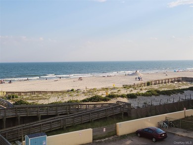 Spacious JR4 Apartment located in a OCEANFRONT BUILDING on The - photo 32