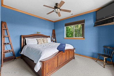 An extraordinary Lake Pend Oreille waterfront estate in Camp Bay - photo 33