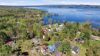 Come see this super cute home just around the corner from the - photo 35