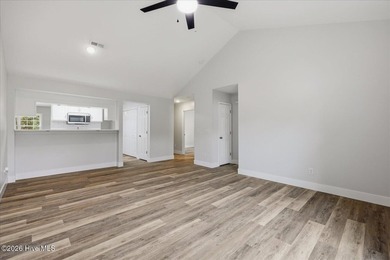 Move-in ready 3 bedroom, 2 full bath home in South Wilmington - photo 8