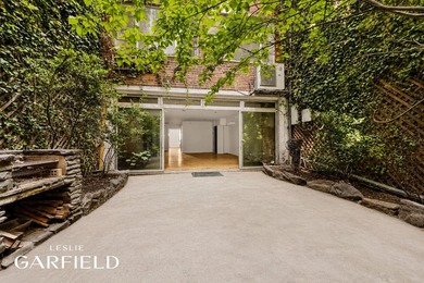 410 East 50th St TH - photo 4