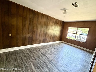 Investor Special ! Brick Home on a Slab. Your chance to do a - photo 15