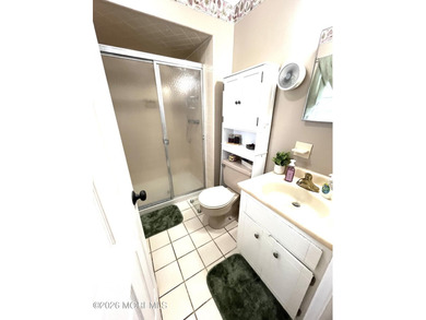Set on a quiet, privacy-filled cul-de-sac, this beautifully - photo 15