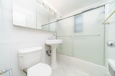 Welcome to 8 West Mill Drive, a beautifully maintained 1-bedroom - photo 16