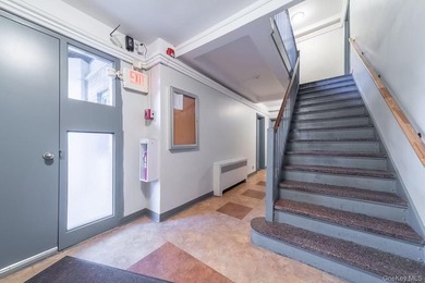 Welcome to 8 West Mill Drive, a beautifully maintained 1-bedroom - photo 18