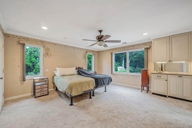 Welcome to this beautifully maintained 4-bedroom, 3-full bath - photo 19