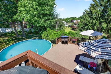 Set on a quiet, privacy-filled cul-de-sac, this beautifully - photo 21