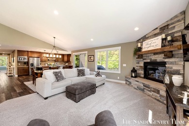 Escape to your own private retreat with this exceptional - photo 25