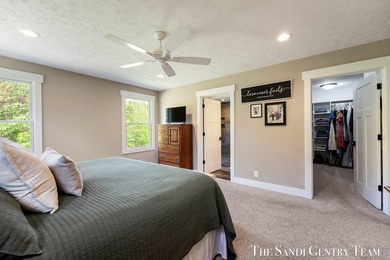Escape to your own private retreat with this exceptional - photo 38