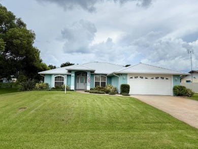 Lake Home For Sale in Lake Placid, Florida