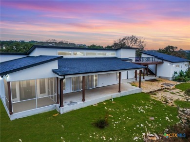 Canyon Lake Home For Sale in Canyon Lake Texas