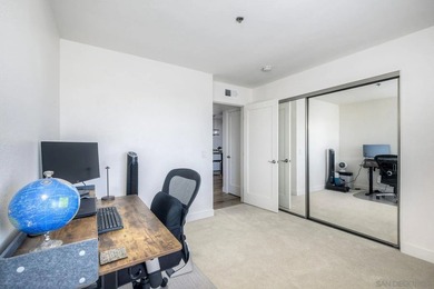 Beautiful top-floor corner-unit condo in the highly sought-after - photo 15
