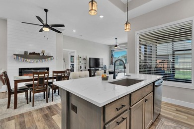 There are NO SPECIALS on this gorgeous 2-bedroom, 2-bathroom - photo 9