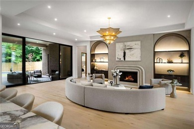 Crafted as a true statement piece, this extraordinary custom - photo 23