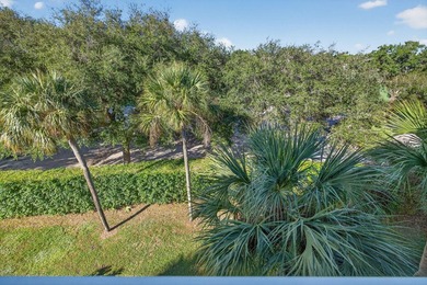 TOTALLY TURNKEY 4TH FLOOR PENTHOUSE, 2 BEDROOM/2 BATH CONDO WITH - photo 23