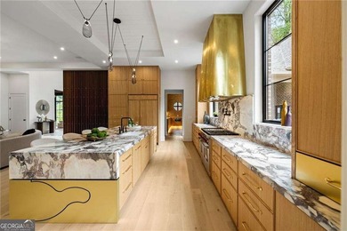 Crafted as a true statement piece, this extraordinary custom - photo 30