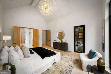Crafted as a true statement piece, this extraordinary custom - photo 38