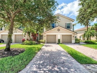 (private lake, pond, creek) Townhome/Townhouse For Sale in Fort Myers Florida