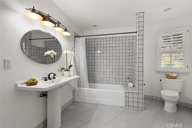 Maison du Soleil-perched in the highly desirable Royal Heights - photo 41