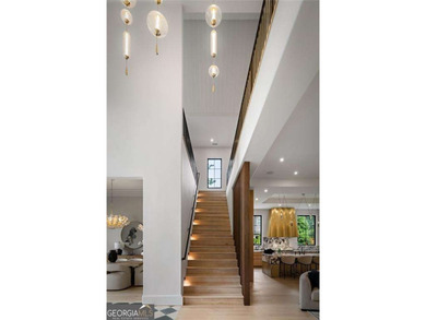 Crafted as a true statement piece, this extraordinary custom - photo 49
