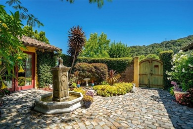 Maison du Soleil-perched in the highly desirable Royal Heights - photo 49