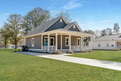 Lake Home For Sale in Summerton, South Carolina