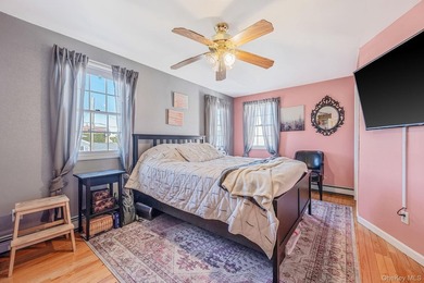 NASSAU SHORES! NO FLOOD! 3746 sqft updated 7 bedroom, 4.5 bath - photo 11