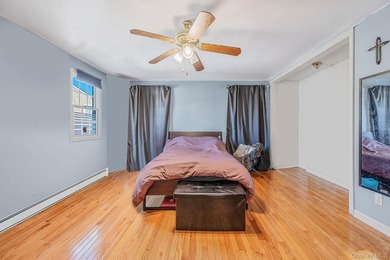 NASSAU SHORES! NO FLOOD! 3746 sqft updated 7 bedroom, 4.5 bath - photo 13