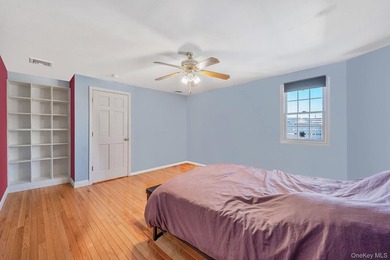 NASSAU SHORES! NO FLOOD! 3746 sqft updated 7 bedroom, 4.5 bath - photo 14