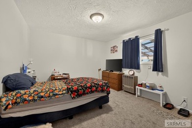 Great home that has been well taken car of. With 4 Bedrooms, 2 - photo 14