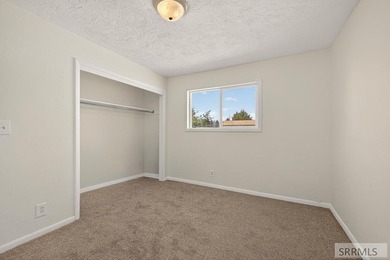 Great home that has been well taken car of. With 4 Bedrooms, 2 - photo 15