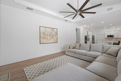 Beautiful, completely renovated,single family home in the quaint - photo 17