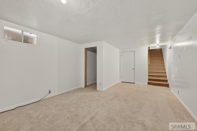 Great home that has been well taken car of. With 4 Bedrooms, 2 - photo 21