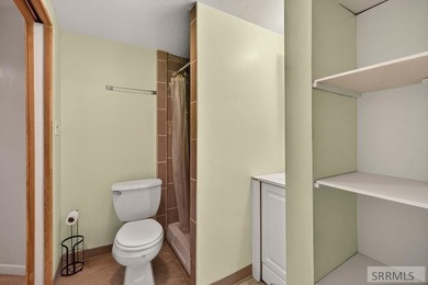 Great home that has been well taken car of. With 4 Bedrooms, 2 - photo 24