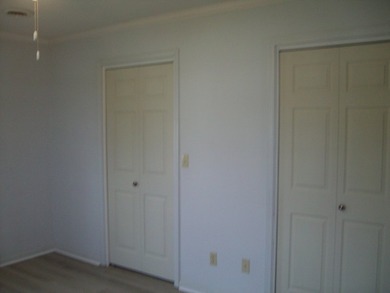 Spacious and well maintained 2 bedroom ranch sitting on a large - photo 25