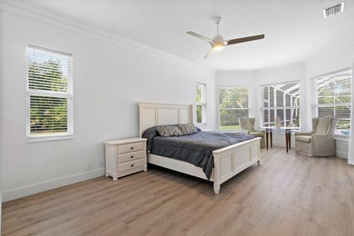 Beautiful, completely renovated,single family home in the quaint - photo 27