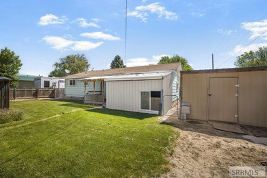 Great home that has been well taken car of. With 4 Bedrooms, 2 - photo 30