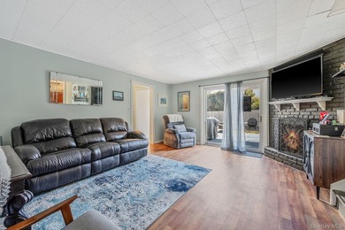 NASSAU SHORES! NO FLOOD! 3746 sqft updated 7 bedroom, 4.5 bath - photo 31