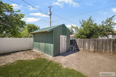 Great home that has been well taken car of. With 4 Bedrooms, 2 - photo 32